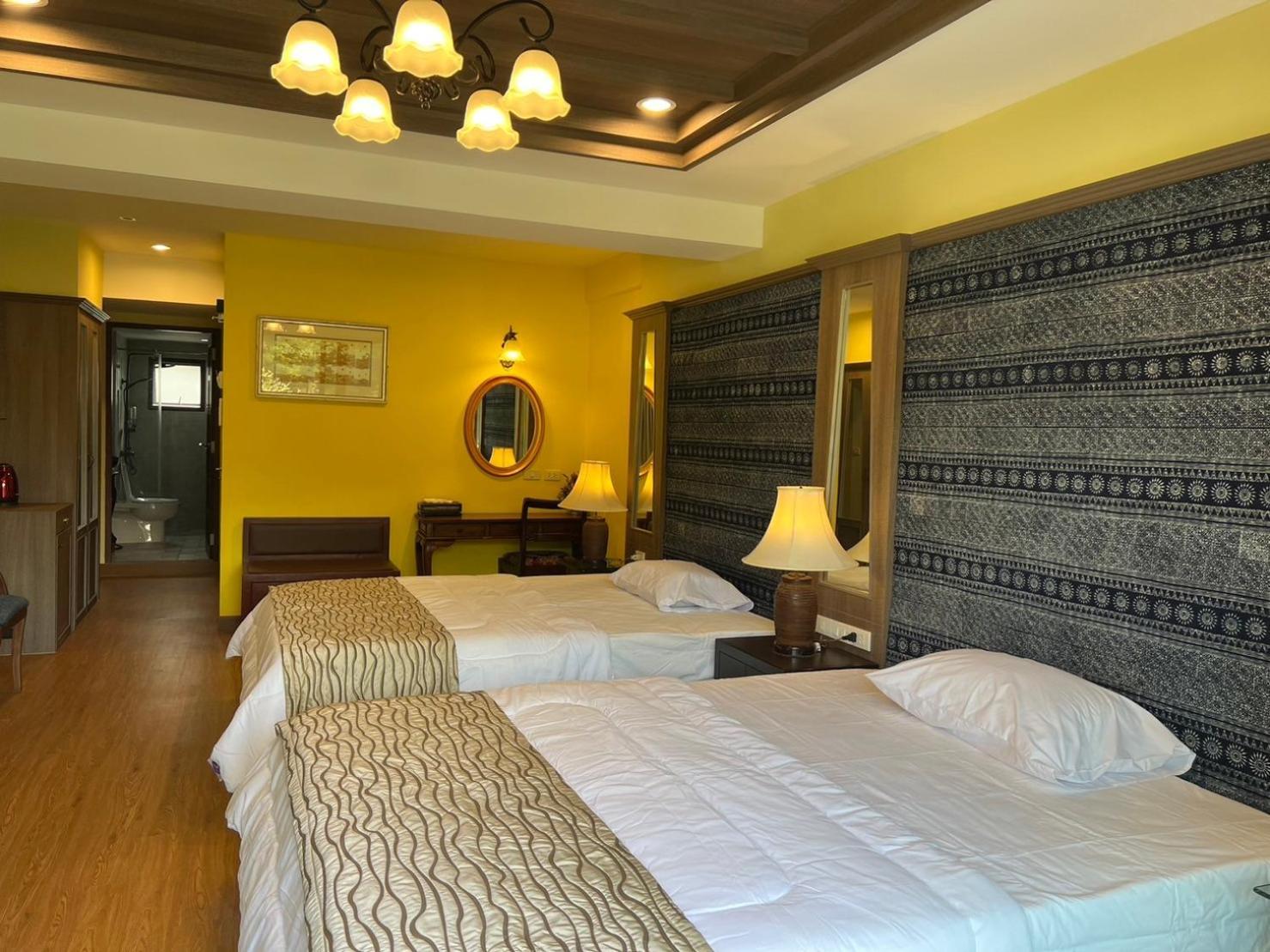 Quinstel Hostel Bangkok Exterior photo